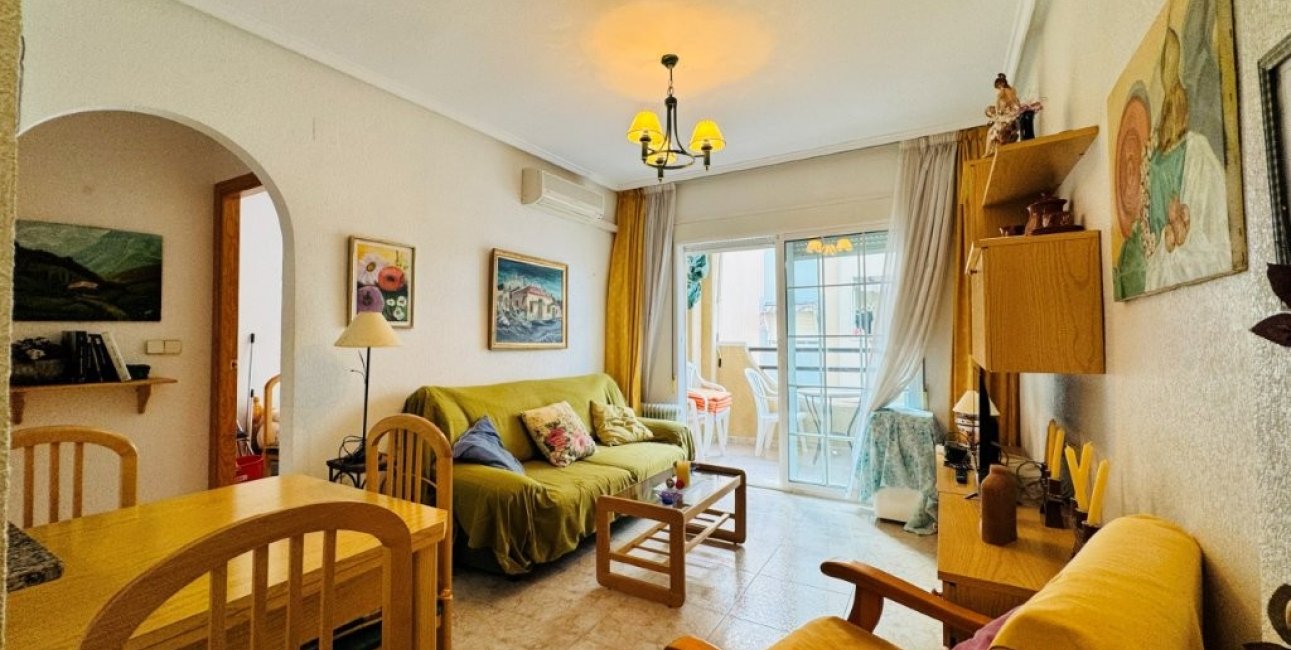 Resale - Apartment / flat -
Torrevieja - Torrevista Playa