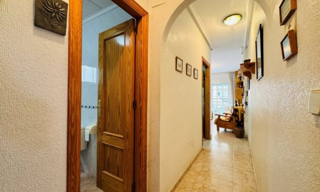 Resale - Apartment / flat -
Torrevieja - Torrevista Playa