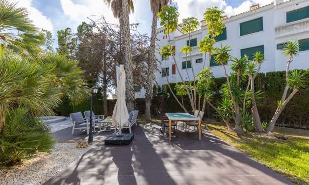 Reventa - Villa -
Orihuela Costa - Las Filipinas