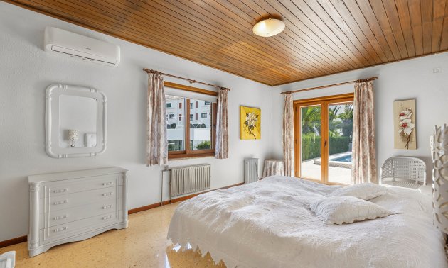 Reventa - Villa -
Orihuela Costa - Las Filipinas