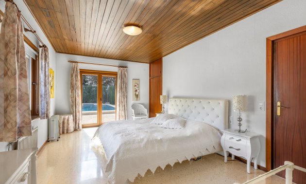 Reventa - Villa -
Orihuela Costa - Las Filipinas