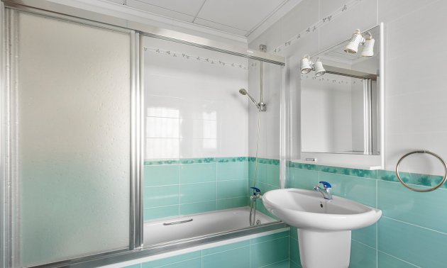 Reventa - Villa -
Orihuela Costa - Las Filipinas