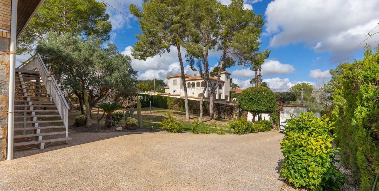 Reventa - Villa -
Orihuela Costa - Las Filipinas