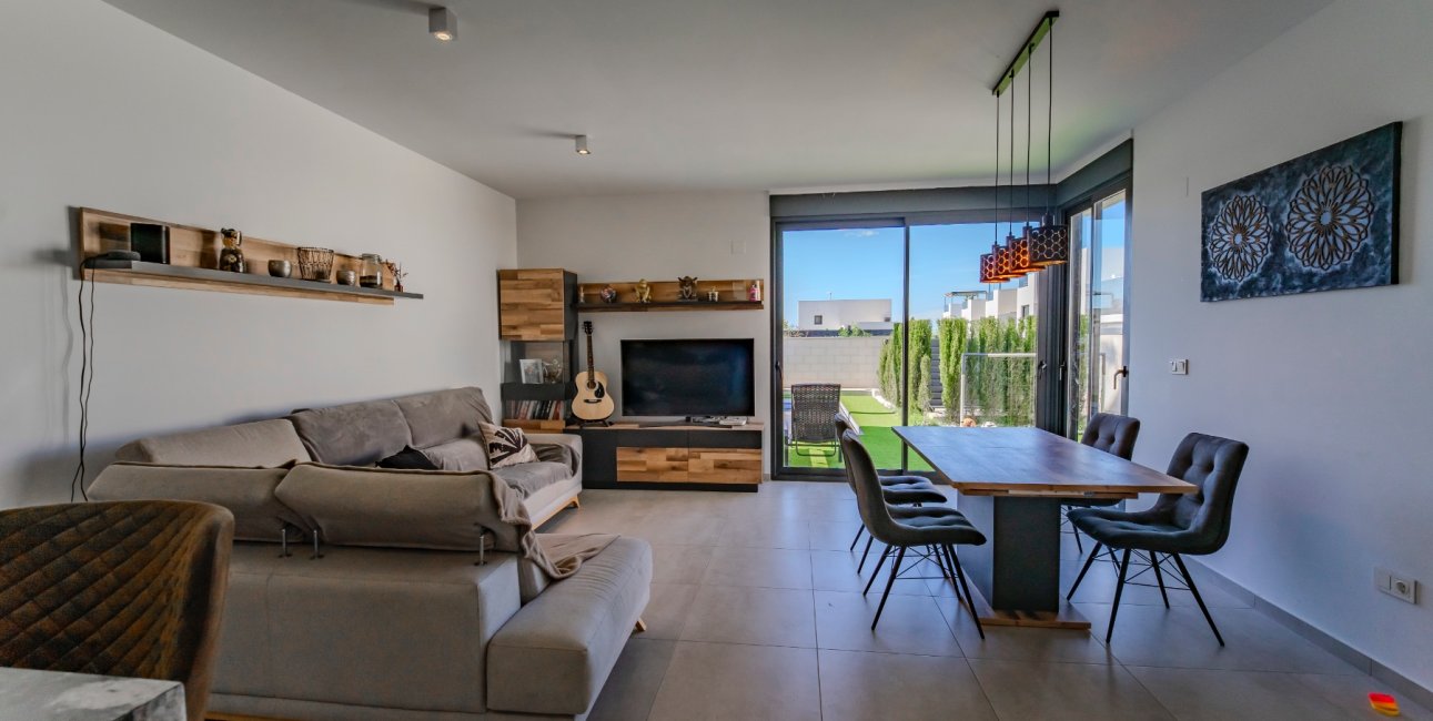 Resale - Townhouse -
Benijofar - Benijofar - Village