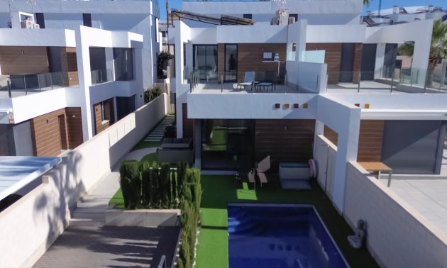 Resale - Townhouse -
Benijofar - Benijofar - Village