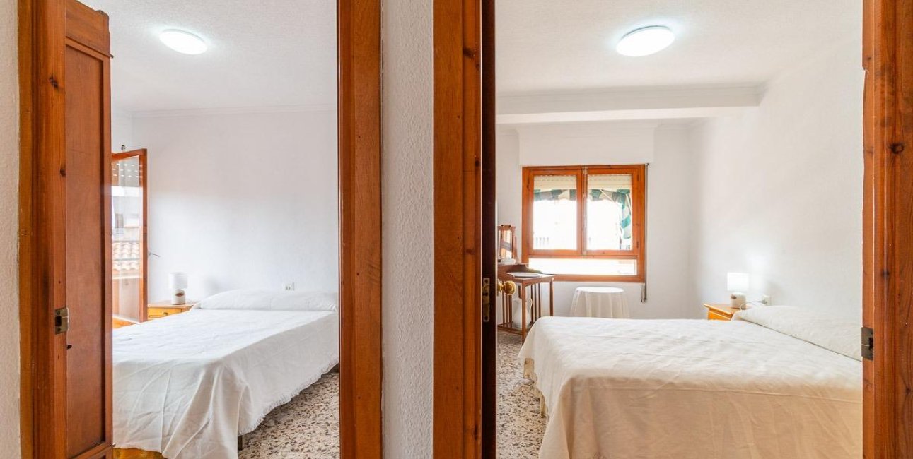 Resale - Apartment / flat -
Torrevieja - Playa de los Naufragos