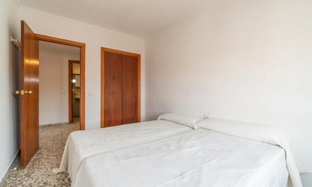 Resale - Apartment / flat -
Torrevieja - Playa de los Naufragos