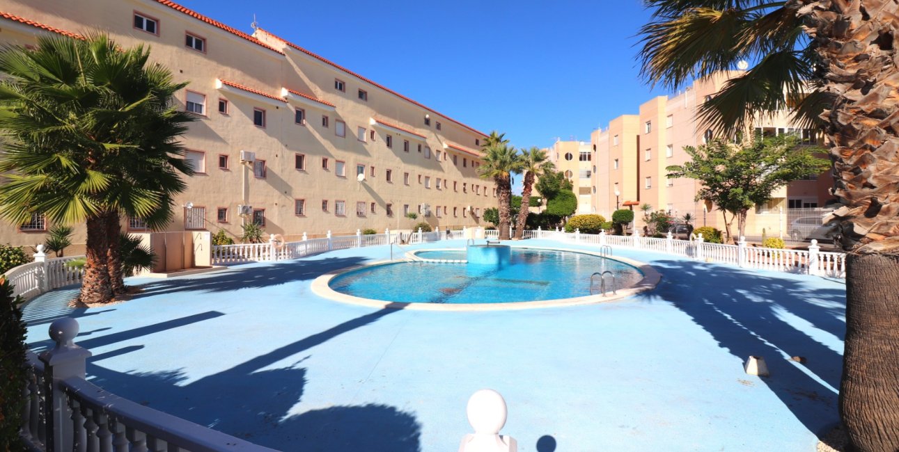 Resale - Apartment / flat -
Torrevieja - San Luis