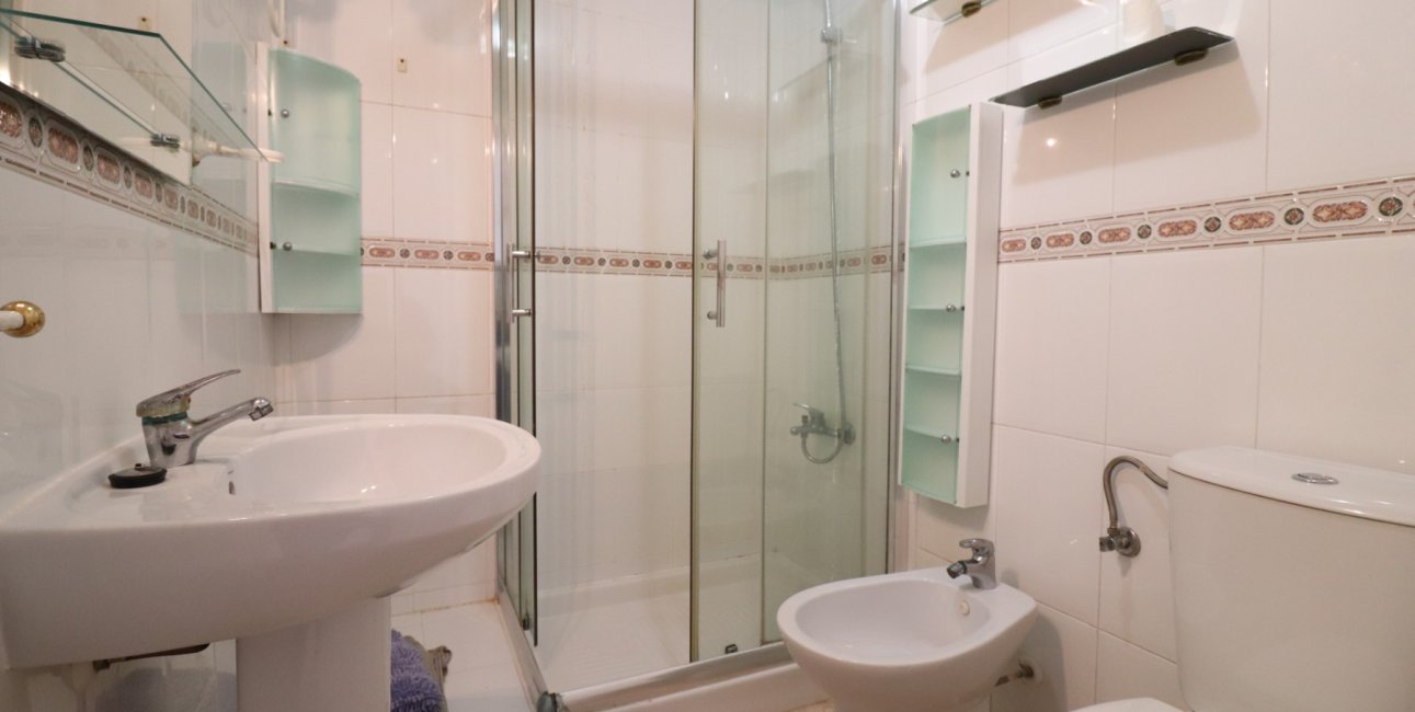 Resale - Apartment / flat -
Torrevieja - San Luis