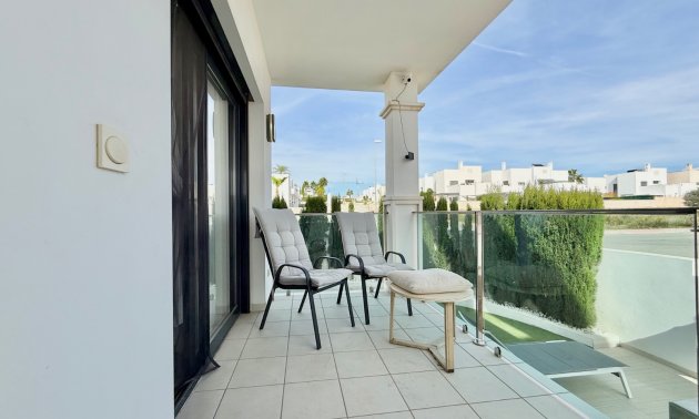 Resale - Townhouse -
Ciudad Quesada - Doña Pepa