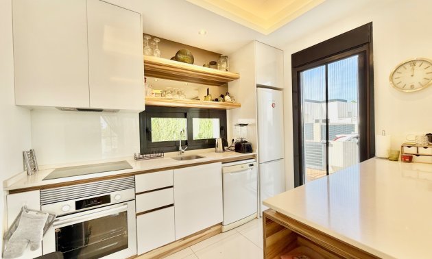 Resale - Townhouse -
Ciudad Quesada - Doña Pepa