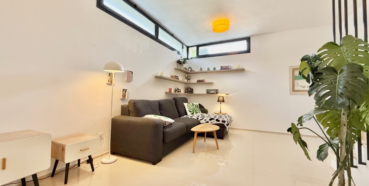 Resale - Townhouse -
Ciudad Quesada - Doña Pepa