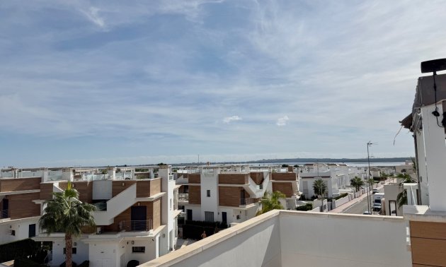 Resale - Townhouse -
Ciudad Quesada - Doña Pepa