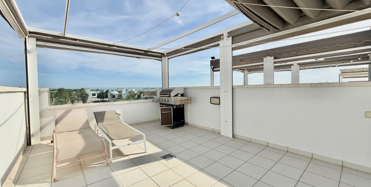 Resale - Townhouse -
Ciudad Quesada - Doña Pepa