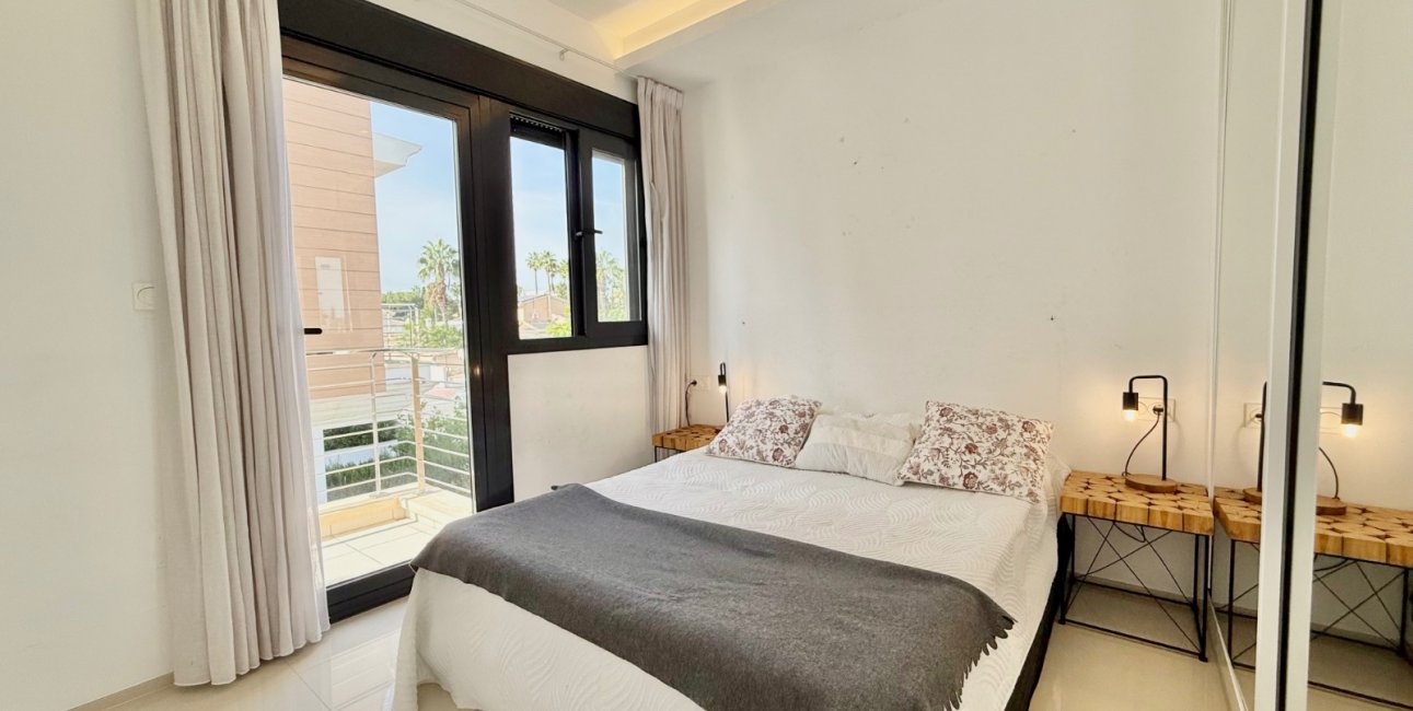 Resale - Townhouse -
Ciudad Quesada - Doña Pepa