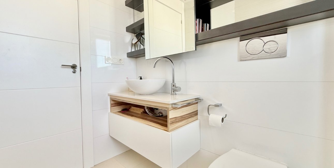 Resale - Townhouse -
Ciudad Quesada - Doña Pepa