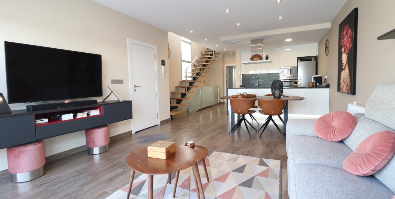 Resale - Townhouse -
Daya Vieja - Daya Vieja - Town