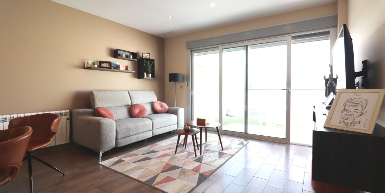 Resale - Townhouse -
Daya Vieja - Daya Vieja - Town