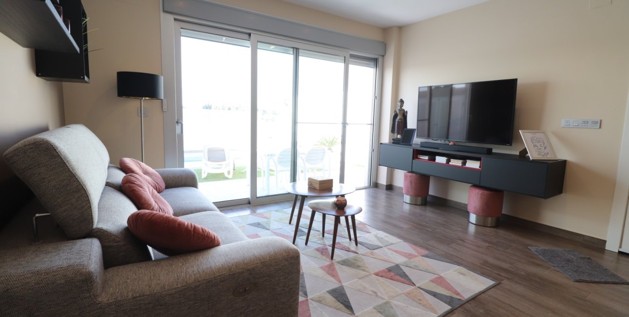 Resale - Townhouse -
Daya Vieja - Daya Vieja - Town