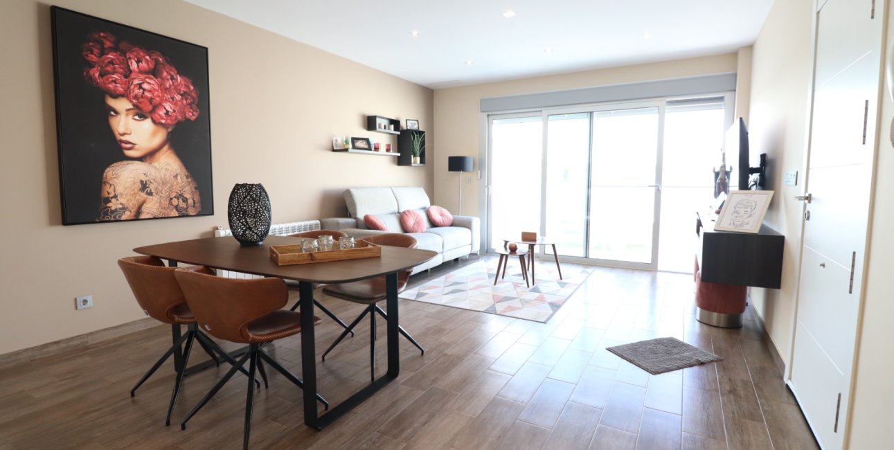 Resale - Townhouse -
Daya Vieja - Daya Vieja - Town