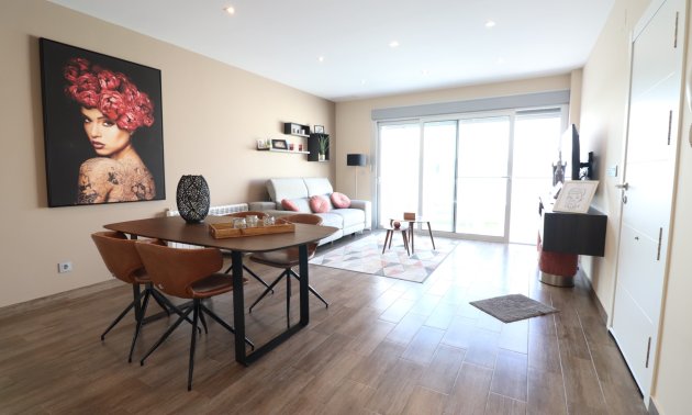 Resale - Townhouse -
Daya Vieja - Daya Vieja - Town