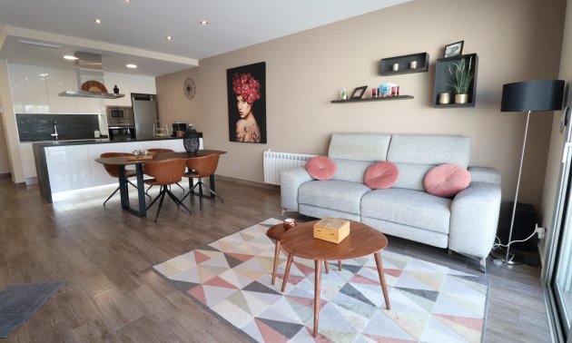 Resale - Townhouse -
Daya Vieja - Daya Vieja - Town