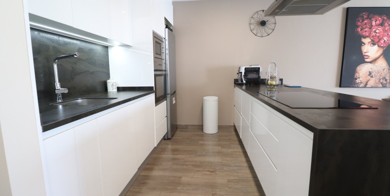 Resale - Townhouse -
Daya Vieja - Daya Vieja - Town