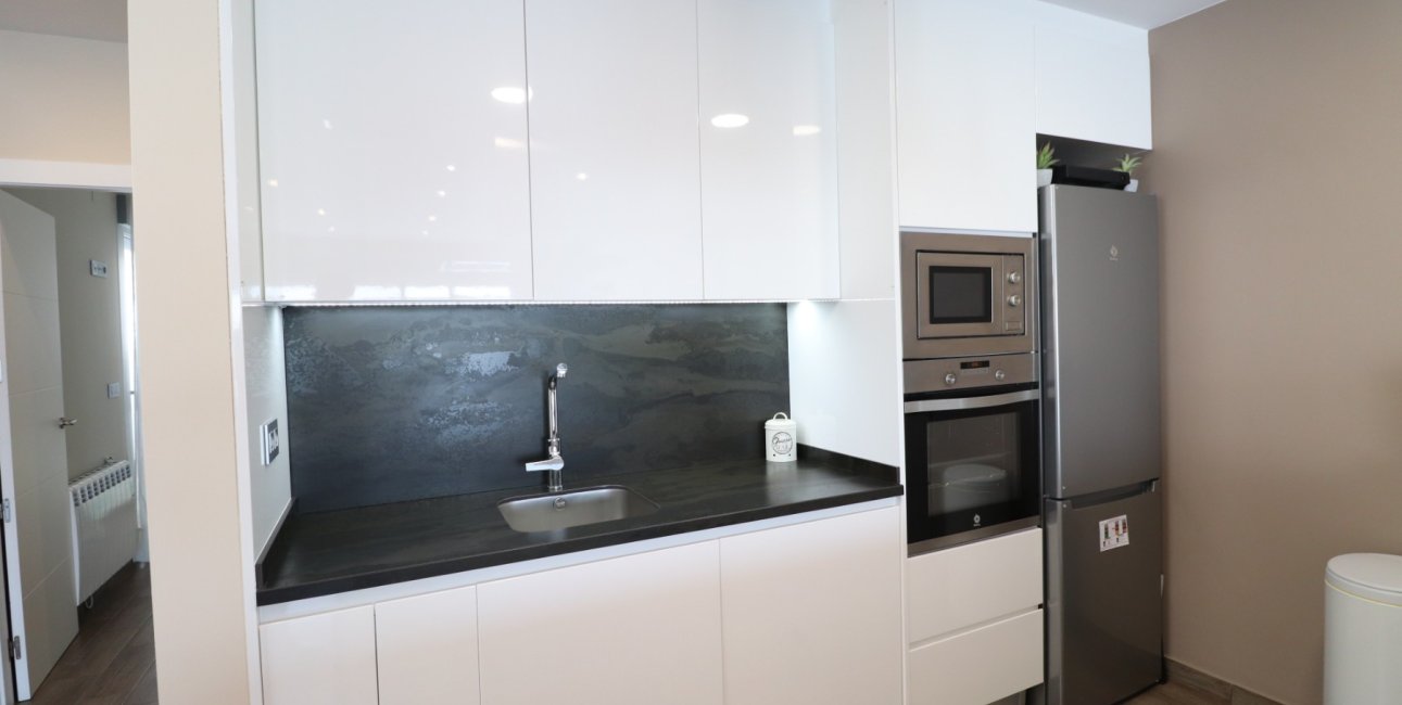 Resale - Townhouse -
Daya Vieja - Daya Vieja - Town