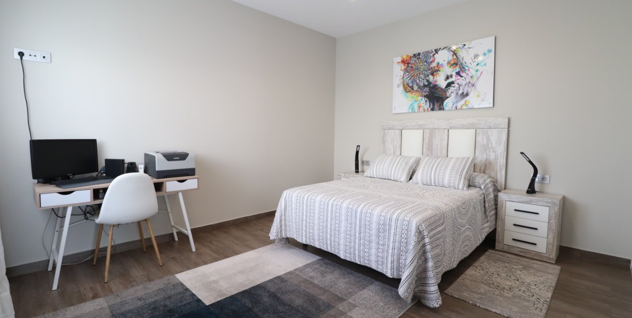 Resale - Townhouse -
Daya Vieja - Daya Vieja - Town