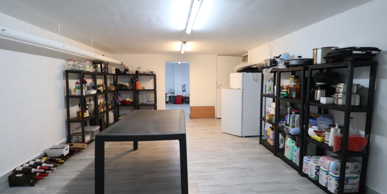 Resale - Townhouse -
Daya Vieja - Daya Vieja - Town