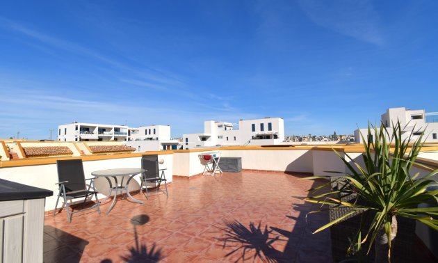 Reventa - Apartamento / piso -
Orihuela Costa - Playa Flamenca