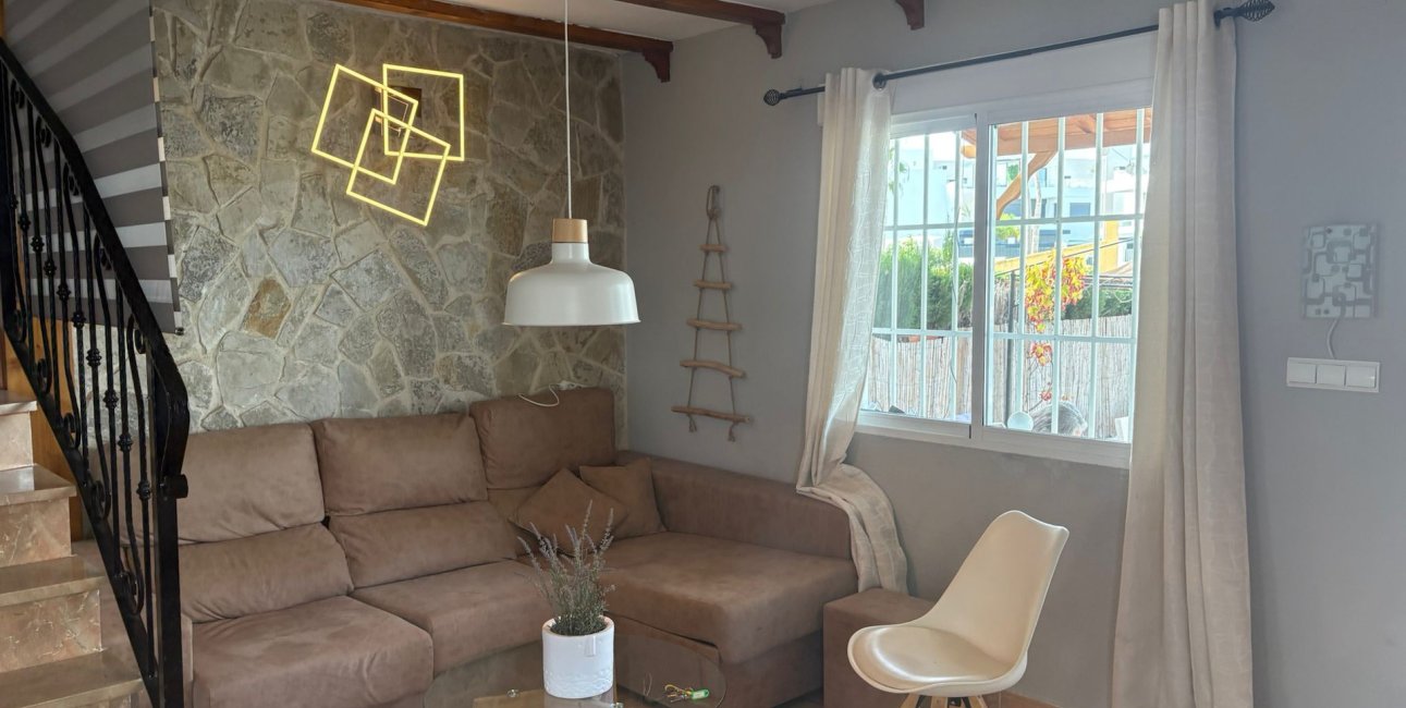 Resale - Townhouse -
Algorfa - Montemar