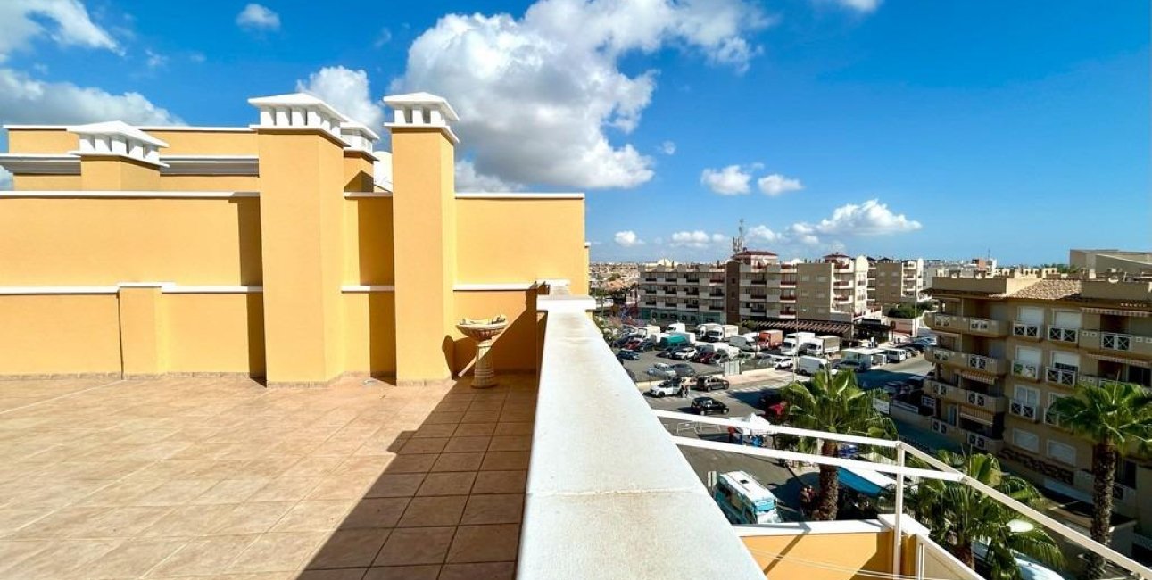 Resale - Penthouse -
Orihuela Costa - Aguamarina
