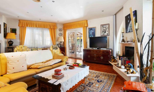 Resale - Villa -
Orihuela Costa - Cabo Roig