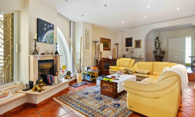 Resale - Villa -
Orihuela Costa - Cabo Roig