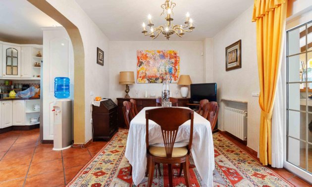 Resale - Villa -
Orihuela Costa - Cabo Roig