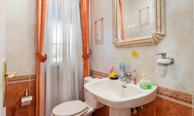 Resale - Villa -
Orihuela Costa - Cabo Roig