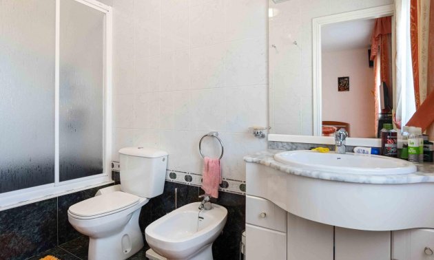 Resale - Villa -
Orihuela Costa - Cabo Roig