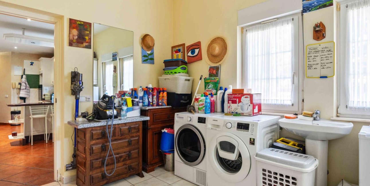 Resale - Villa -
Orihuela Costa - Cabo Roig