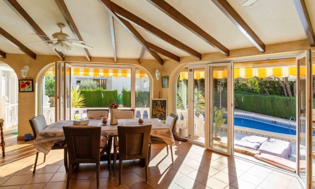 Resale - Villa -
Orihuela Costa - Cabo Roig