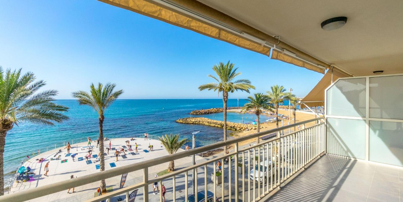 Resale - Apartment / flat -
Torrevieja - Playa Del Cura