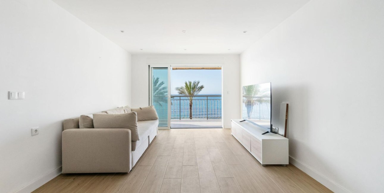 Resale - Apartment / flat -
Torrevieja - Playa Del Cura