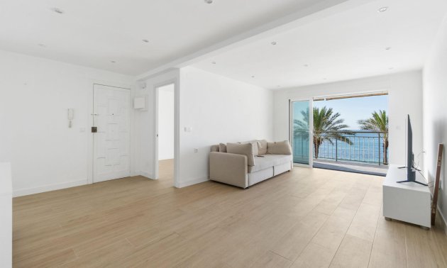 Resale - Apartment / flat -
Torrevieja - Playa Del Cura