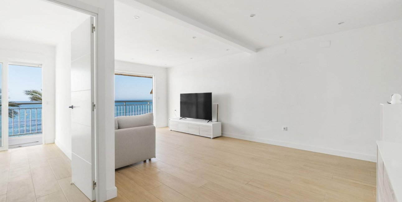 Resale - Apartment / flat -
Torrevieja - Playa Del Cura