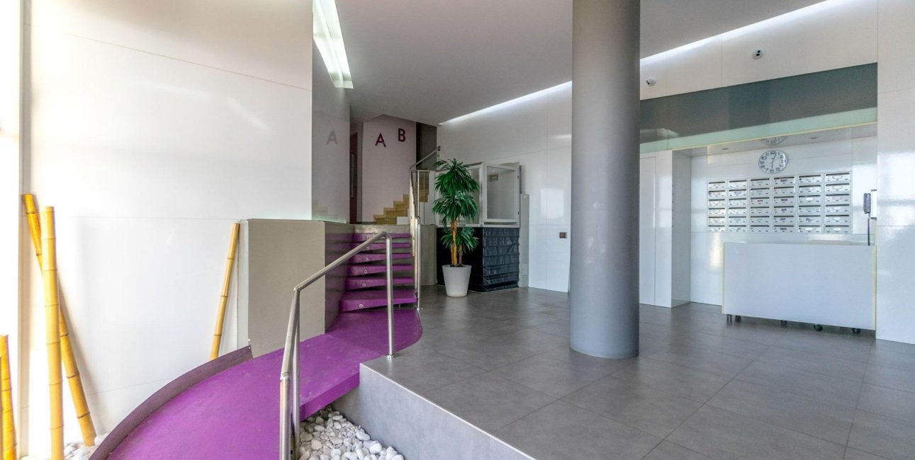 Resale - Apartment / flat -
Torrevieja - Playa Del Cura