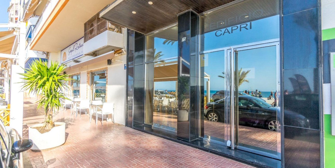 Resale - Apartment / flat -
Torrevieja - Playa Del Cura