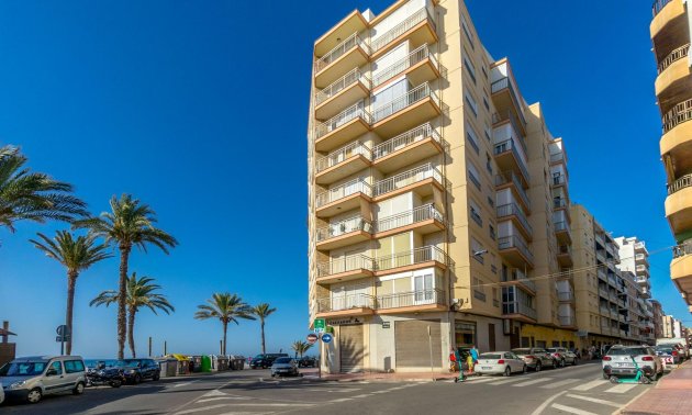Resale - Apartment / flat -
Torrevieja - Playa Del Cura