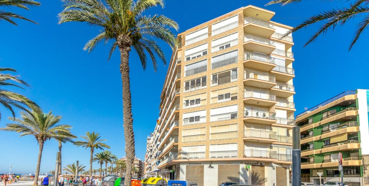 Resale - Apartment / flat -
Torrevieja - Playa Del Cura
