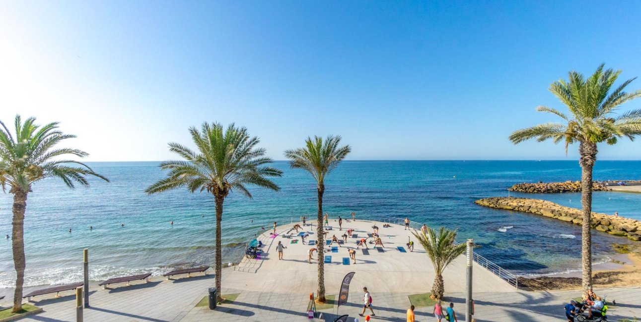 Resale - Apartment / flat -
Torrevieja - Playa Del Cura