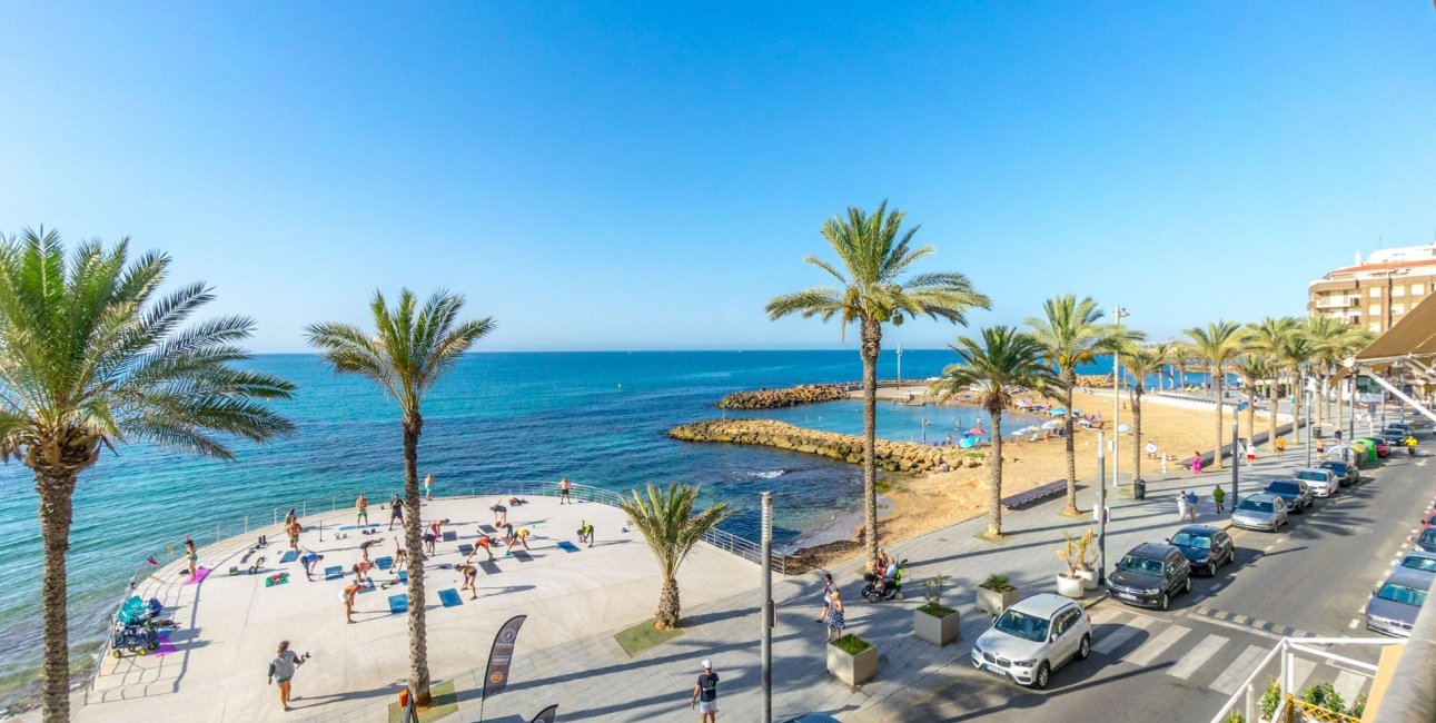 Resale - Apartment / flat -
Torrevieja - Playa Del Cura
